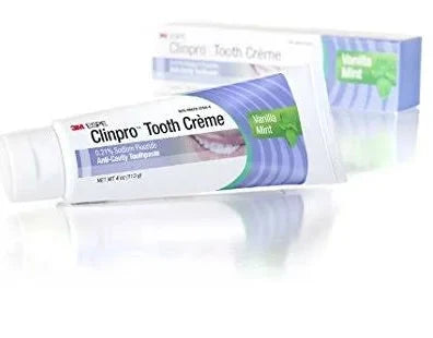 3M Clinipro Tooth Creme in Vanilla Mint Flavor for Enhanced Oral Care and Antibacterial Protection