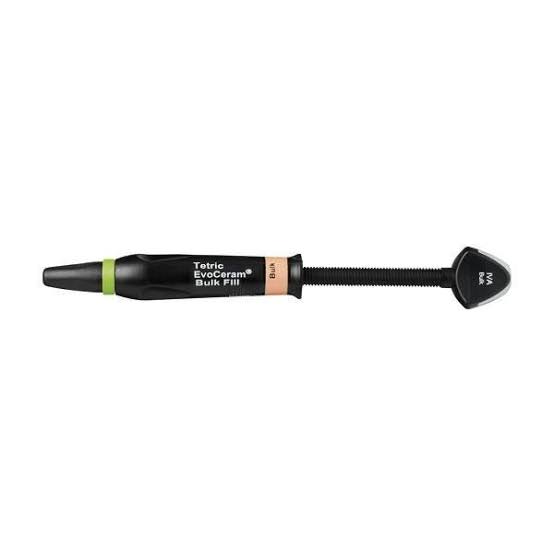 Beetle Dental Tetric EvoCeram Bulk Fill Dental Composite with precise application tip for detailed work